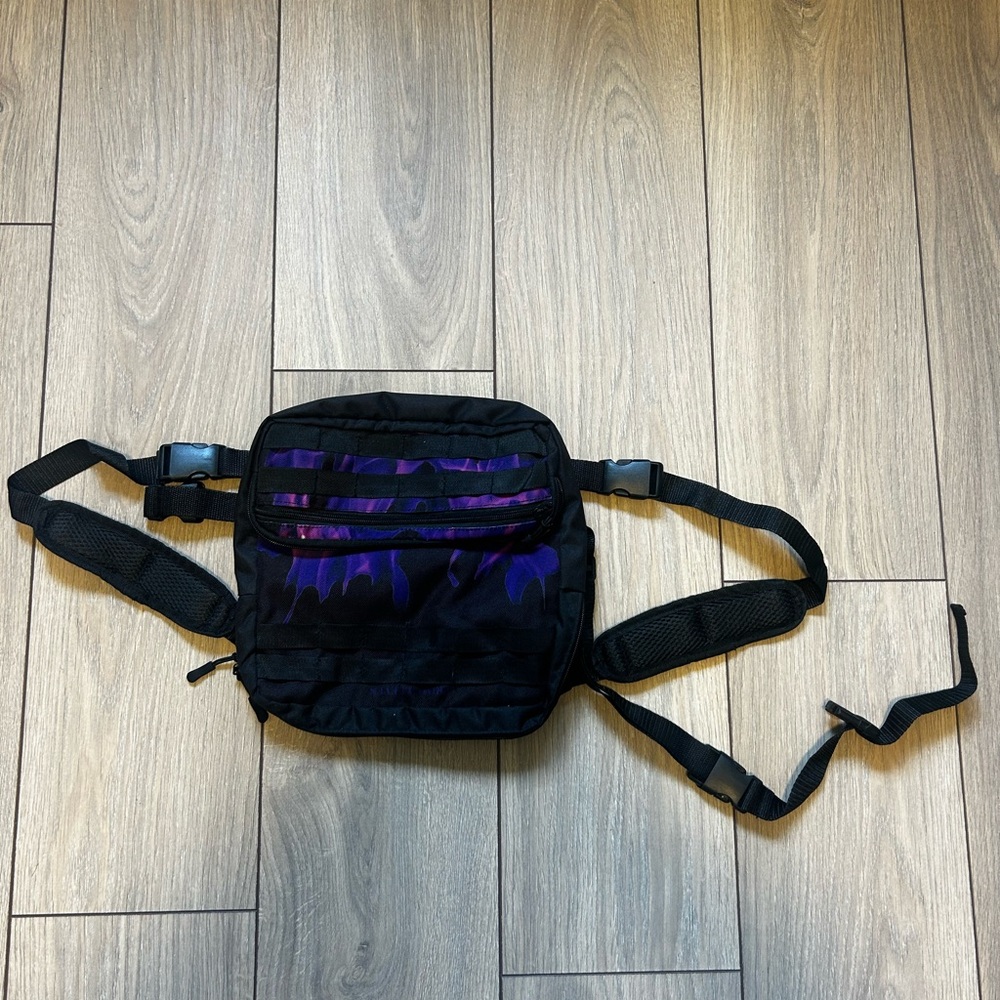 Prime Eleven Chest Bag